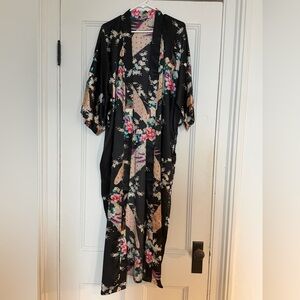 KIM + ONO Floral and Peacock Kimono Robe